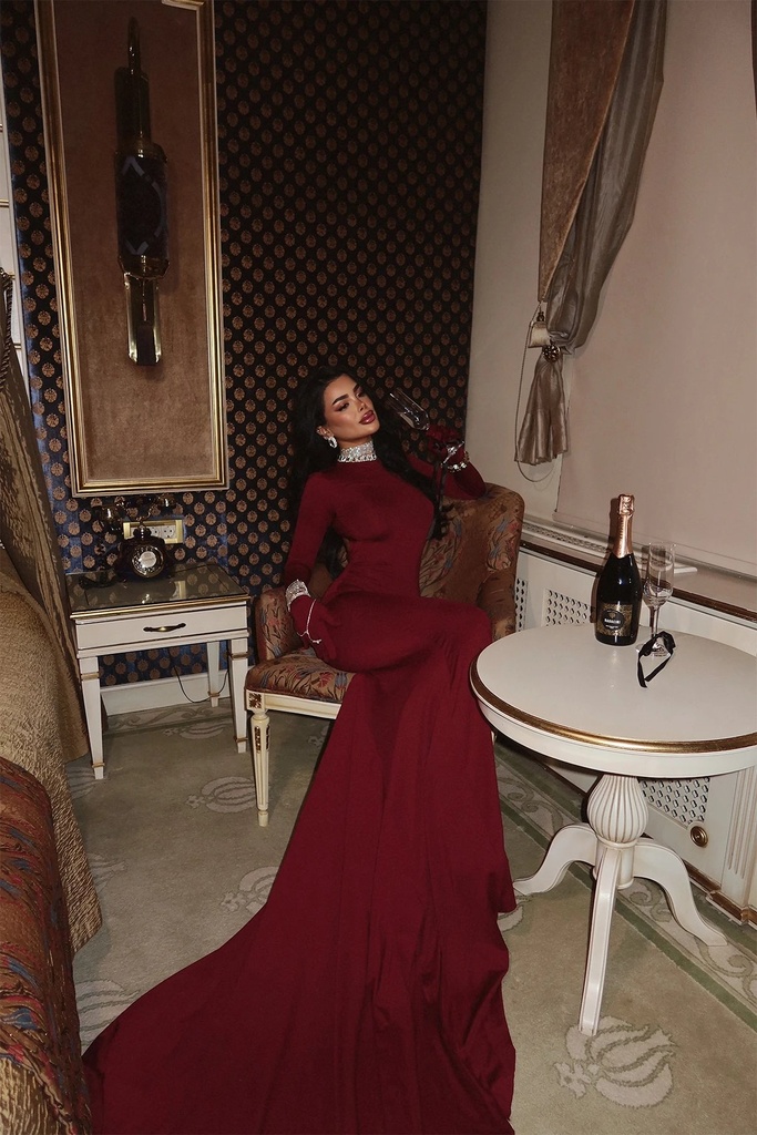 Cherry Bruise Maria Gloves Backless Long Dress