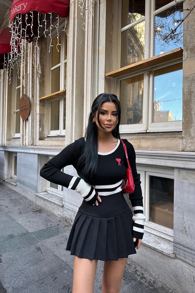 Black Pleated Mini Skirt