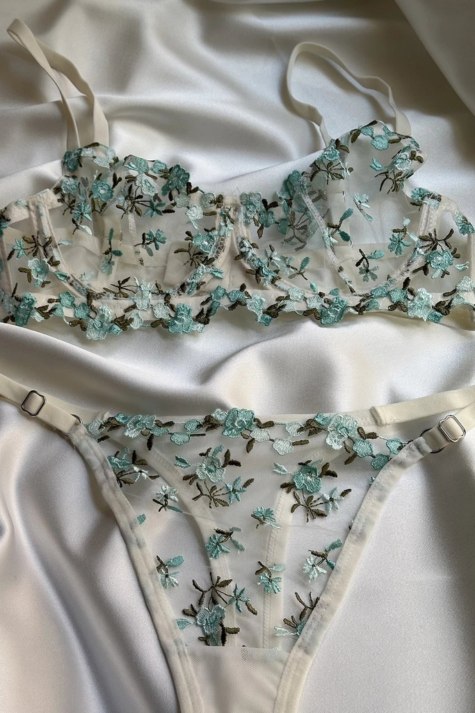 Blue Lace Detailed Underwear
