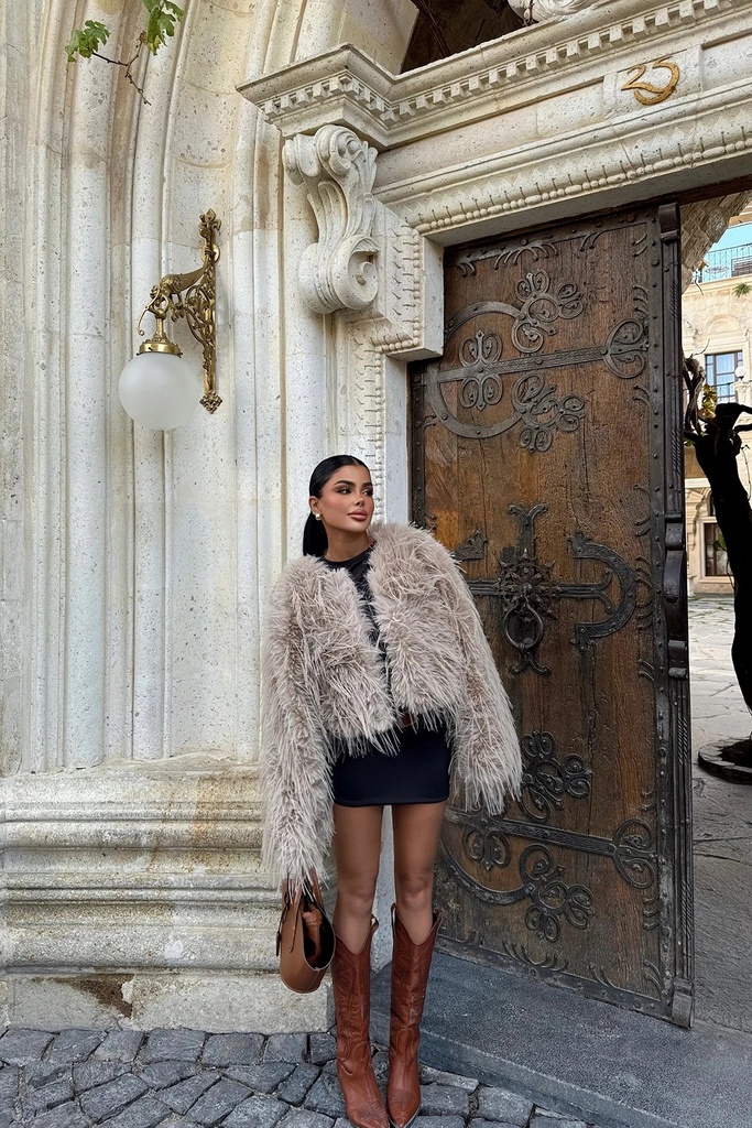 Beige Short Fur