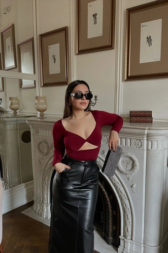 [ATE3010-SML222] Bordeaux Window Detail Bodysuit