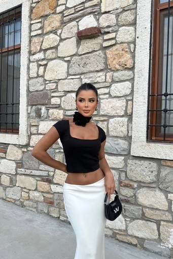 [ATE4720-SML222] Black Basic Crop Top